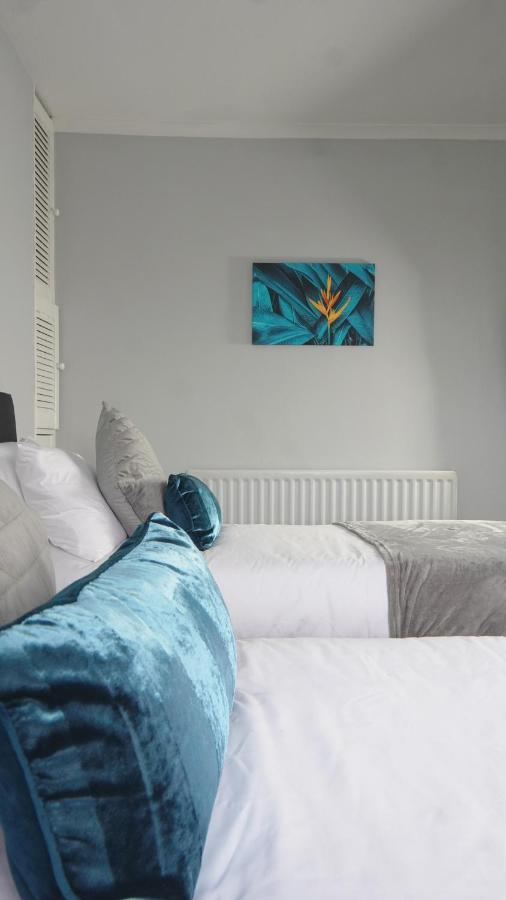 Portobello House - Four Bedroom House Perfect For Contractors - Sleeps 6 - Free Parking Wolverhampton Exterior photo